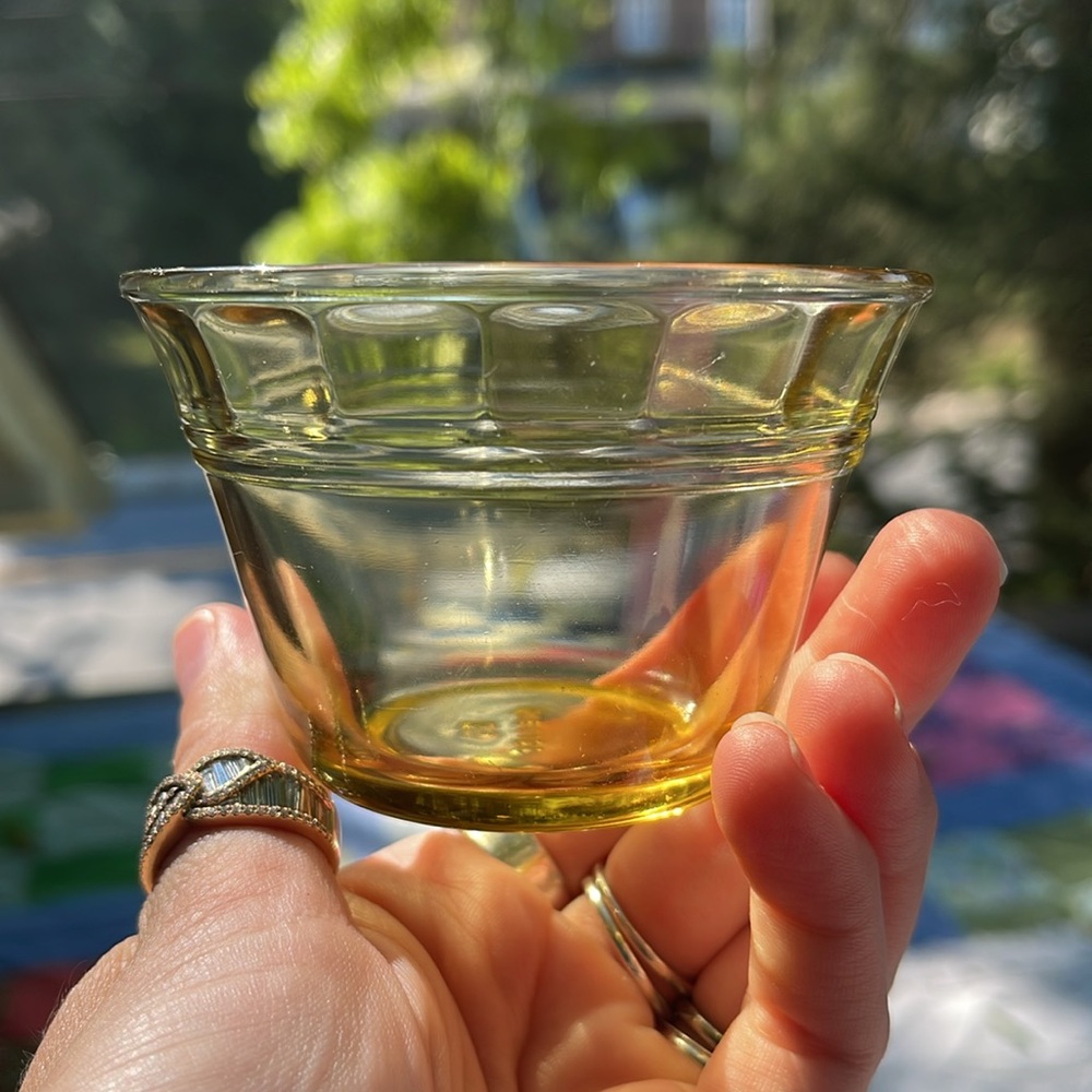 Vintage Mexico Forte Crisa yellow Amber Glass Ramequin Bowl // Antique / collect